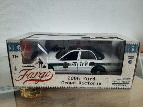 Ford crown victoria 24 - victoria, 1/24
