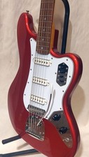(Fender Japan) Guitare basse électrique Bass VI Candy Apple Red avec sacoche ...