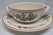 bol à soupe avec anses et une