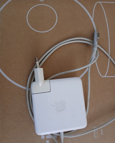 Chargeur apple officiel 85w - chargeur,