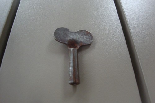 Ancienne cle clef remontoir - clef,