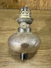 Lampe à pétrole ancienne