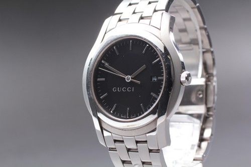 Presque comme neuve montre - [presque, neuve]