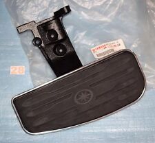 plateforme repose pieds droit  Yamaha XVZ 1300 Royal star venture 1999/2003 neuf