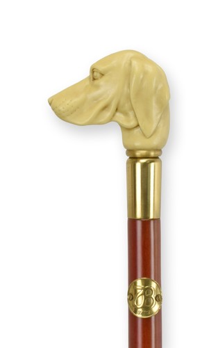 Une canne chien réplique
