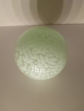 globe boule vert pastel