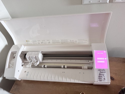 Silhouette cameo electronic - silhouette,