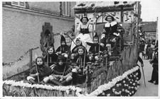 PONT/YONNE PHOTO CARD? CARNIVAL PARTY CHARIOT CHILDREN COSTUME - 121507