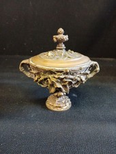 Coupe Couverte À L'antique En