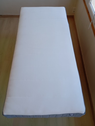 Matelas neuf 200 - ,