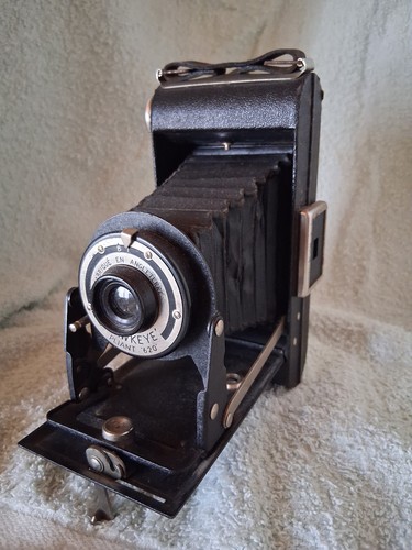 Kodak hawkeye pliant - kodak,
