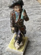 Ancien Sujet Porcelaine