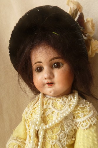 Rare superbe poupee - et,