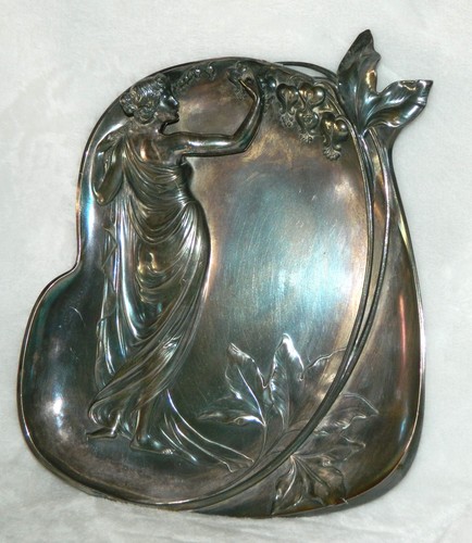 Splendide plat étain art - en,