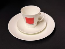 Tasse sous-tasse et assiette à dessert en porcelaine russe Lomonosov Malevitch