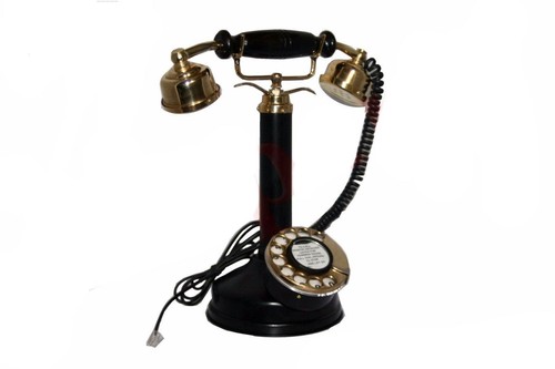 Téléphone queen noir ancien