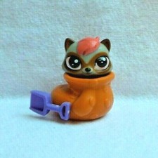 LITTLEST PETSHOP LPS #3732 HASBRO BABY RACCOON PINK GREY WITH ACCESSORIES