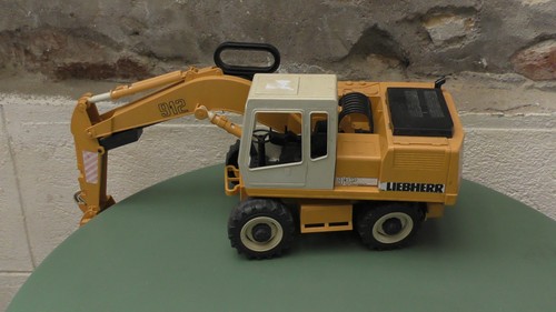 Bruder pelleteuse liebherr - -,