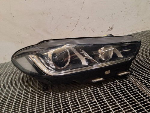 Jaguar 2016 avant droit - avant,