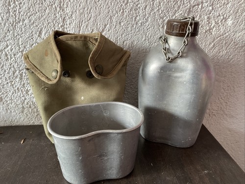 Ancienne gourde gamelle - gourde, et