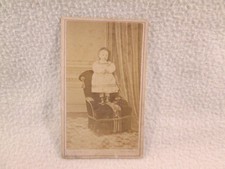 PHOTO CDV - baby on a click chair JACOB CHAUMONT REF/PH005