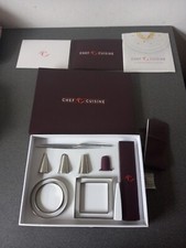 COFFRET CHEF CUISINE ANNE SOPHIE PIC POCHE DOUILLE EMPORTE PIECE TORCHON PINCE..