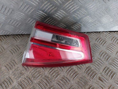 Feu arrière droit - arrière,
