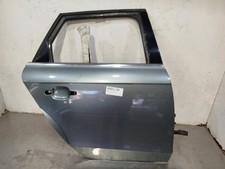 8K9833052D porte arrière