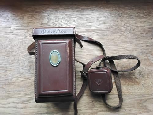 Etui cuir brun - , appareil