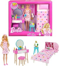 Barbie - Ensemble de chambre Barbie, comprend une poupée en pyjama HPT55