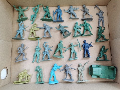 Lot figurines militaires