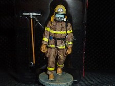 Pompier Canadien en tenue de