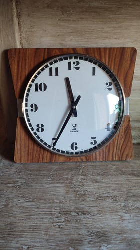 Horloge murale vintage - murale, jaz