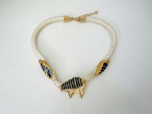 Collier ras cou coquillage - du,