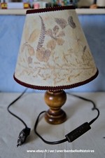 Lampe avec abat-jour fleurs