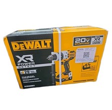 NEW DEWALT Xr Power Detect 20V