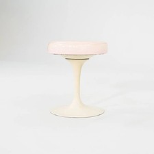 1960s Eero Saarinen for Knoll 152 Tulip Swivel Stool with Vinyl Seat