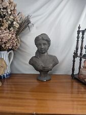 Women's bust aristocrat terracotta dark grey, shabby chic vintage