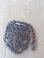 Chaîne de vélo de course KMC