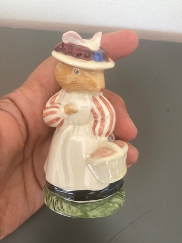Figurine royal doulton - figurine, lady