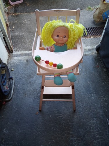 Vend chaise haute - chaise,