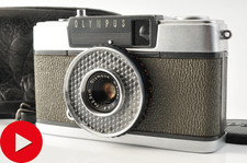 Appareil photo argentique demi