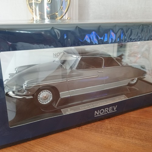 Citroen dandy gris - ds, le