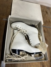 Chaussures De Patinage  PATINS a Glace Alviera Pointure 38 Fer Sheffield  Canada