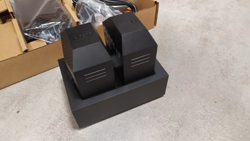 Battery charger - ,