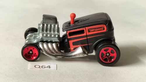 Voiture q64 hot wheels - hot,