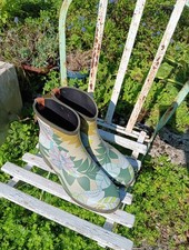 Bottine Motif Fleuri  à talon