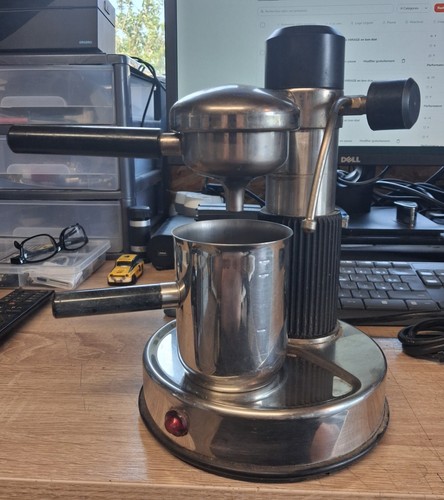 Machine expresso - à,