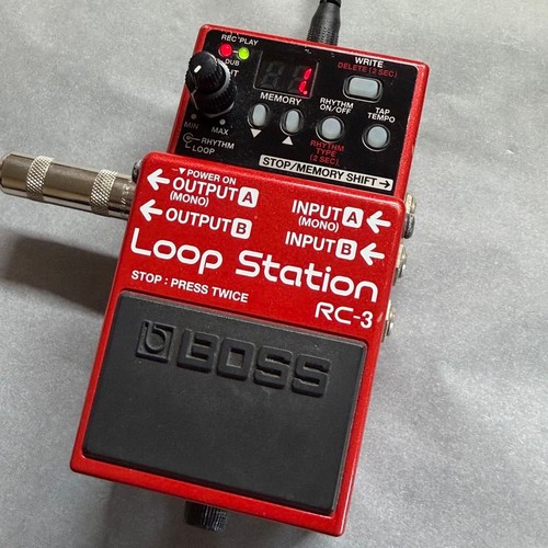 Boss loop station effect - station,