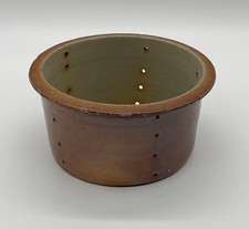 FAISSELLE EGOUTTOIR EN GRES DE